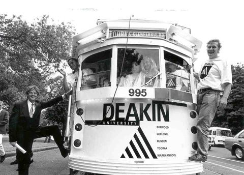 deakin 1990s