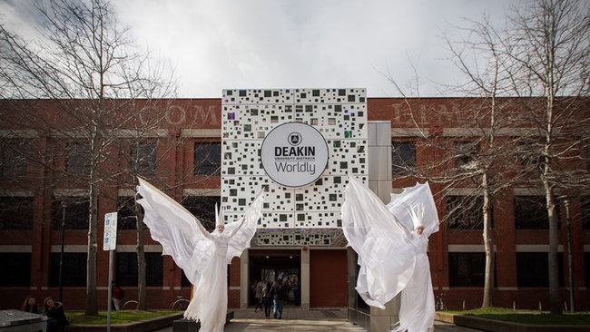 deakin geelong