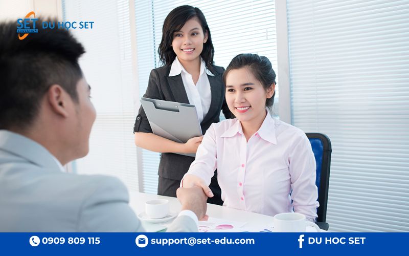 QUT xếp hạng Top 120 thế giới về cơ hội việc làm