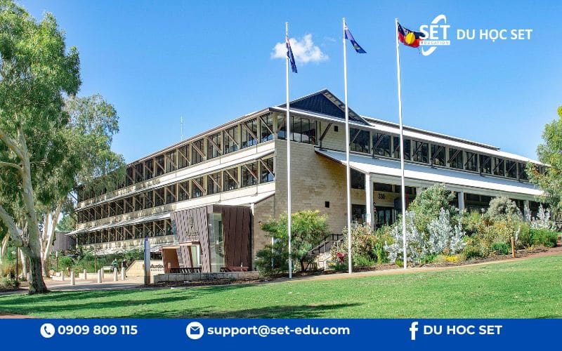 Murdoch University tập trung vào giáo dục phản biện và đội ngũ giảng viên chuyên môn cao