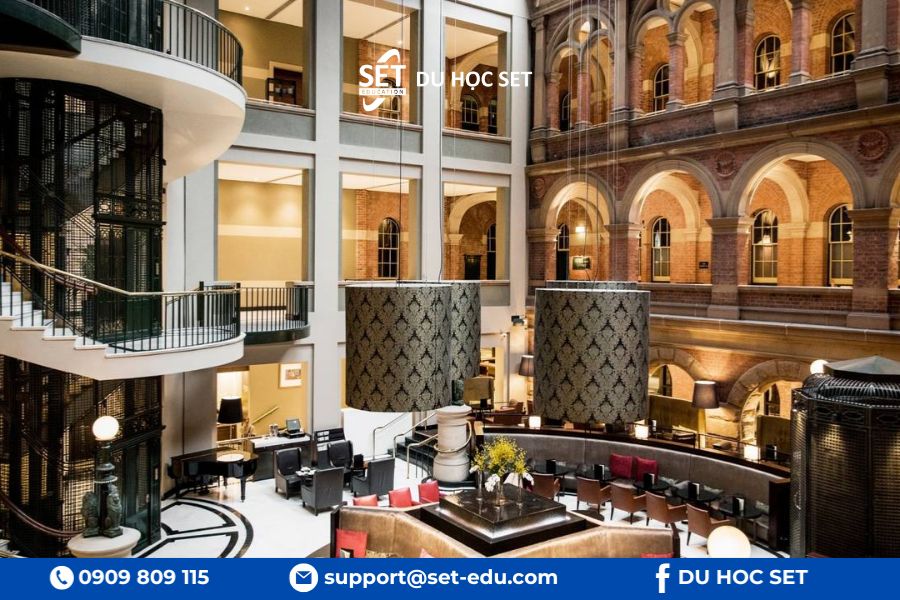 Năm 2 sinh viên thực tập khách sạn 4-5 sao với lương và kinh nghiệm thực tế