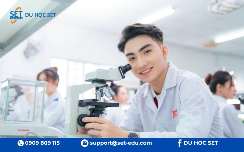 Charles Sturt University nổi bật với nhiều chương trình đào tạo độc đáo và thực tiễn