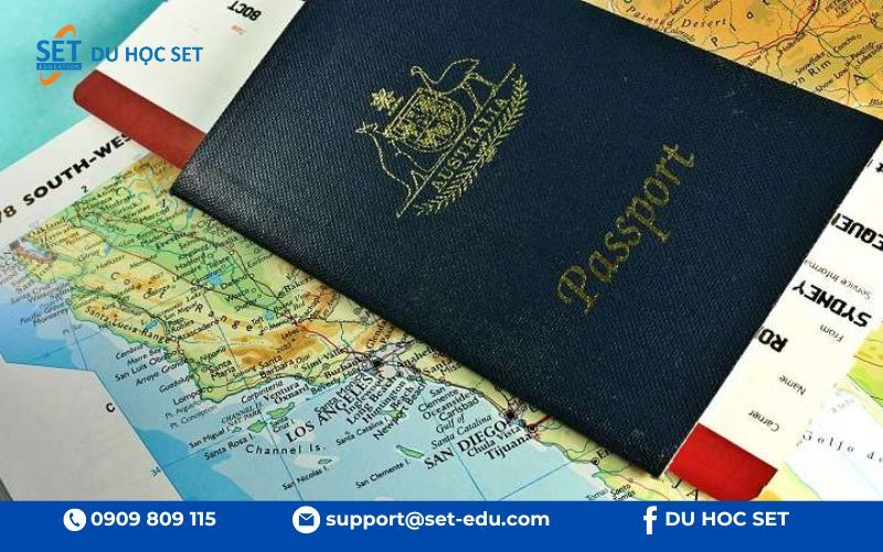 Hồ sơ xin học tại Charles Sturt University gồm giấy tờ học thuật, tiếng Anh và tài chính