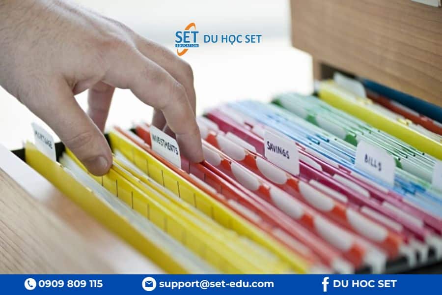 Hồ sơ nhập học gồm bằng cấp, tiếng Anh, Portfolio và Personal Statement