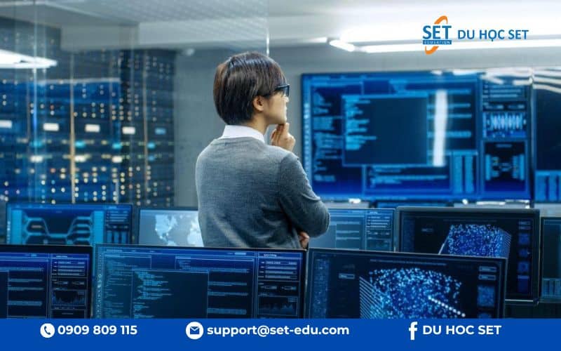Khoa học máy tính nghiên cứu thiết kế và ứng dụng hệ thống máy tính
