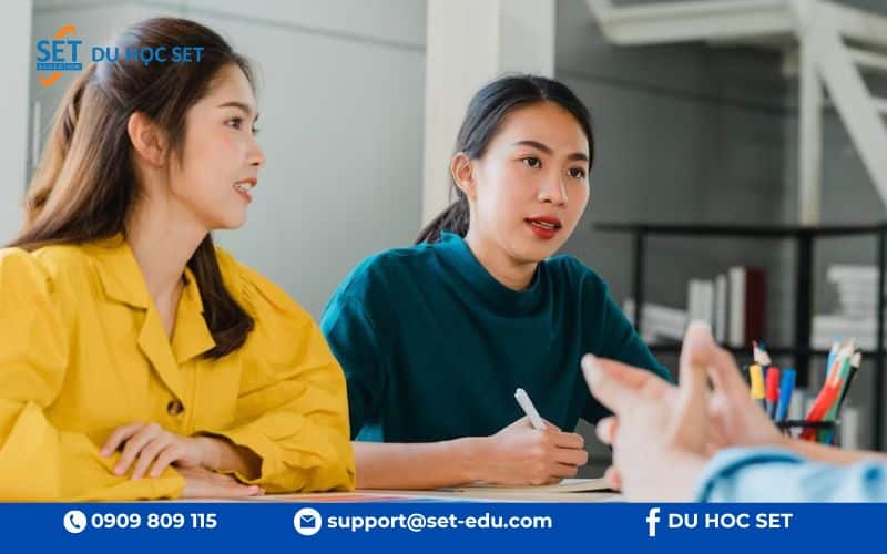 Làm việc nhóm và quản lý dự án phát triển kỹ năng mềm trong công việc