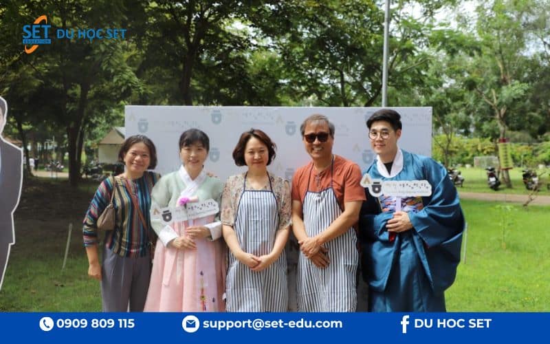 Trải nghiệm văn hóa giúp sinh viên mở rộng tầm nhìn và phát triển trí tuệ cảm xúc