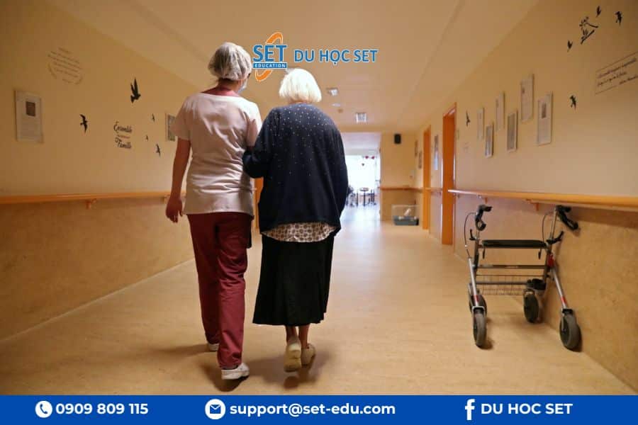 Sinh viên điều dưỡng Úc có thể làm thêm kiếm thu nhập và kinh nghiệm