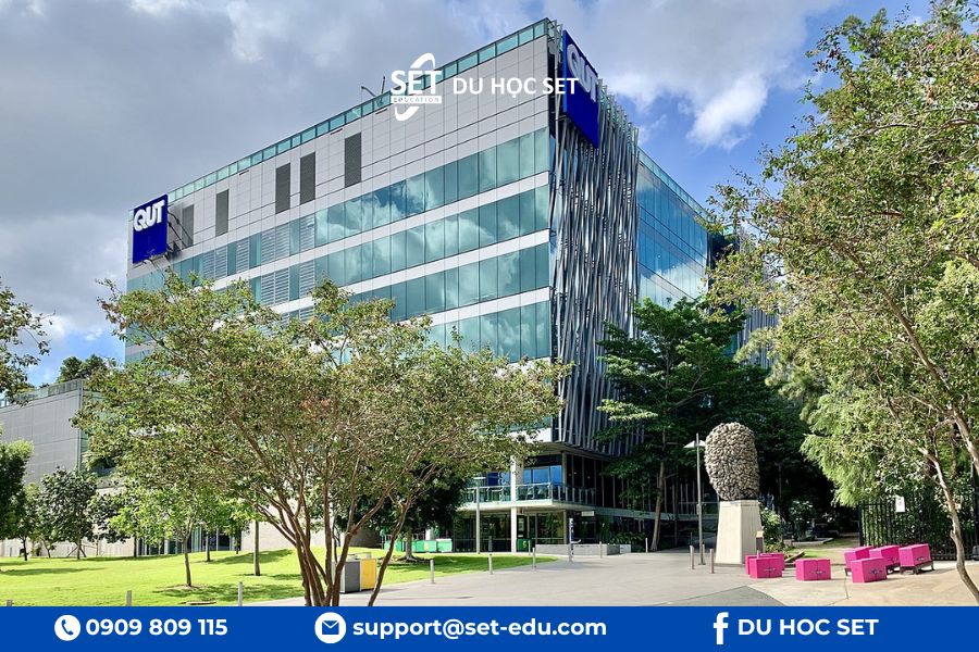 QUT nổi bật với định hướng thực hành, khởi nghiệp và đổi mới trong kinh doanh
