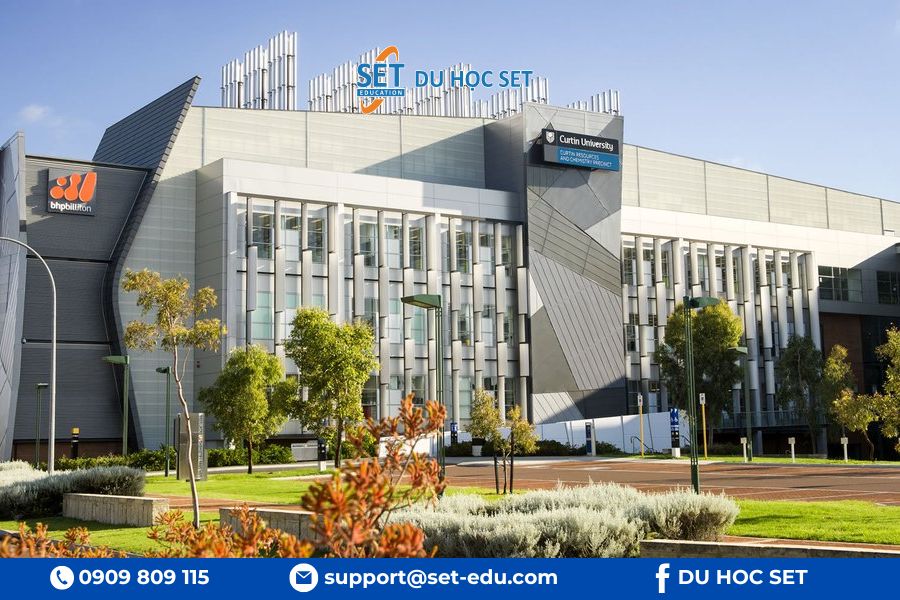 Đại học Curtin nổi bật với đào tạo tài chính gắn liền thực tiễn và cơ hội định cư vùng