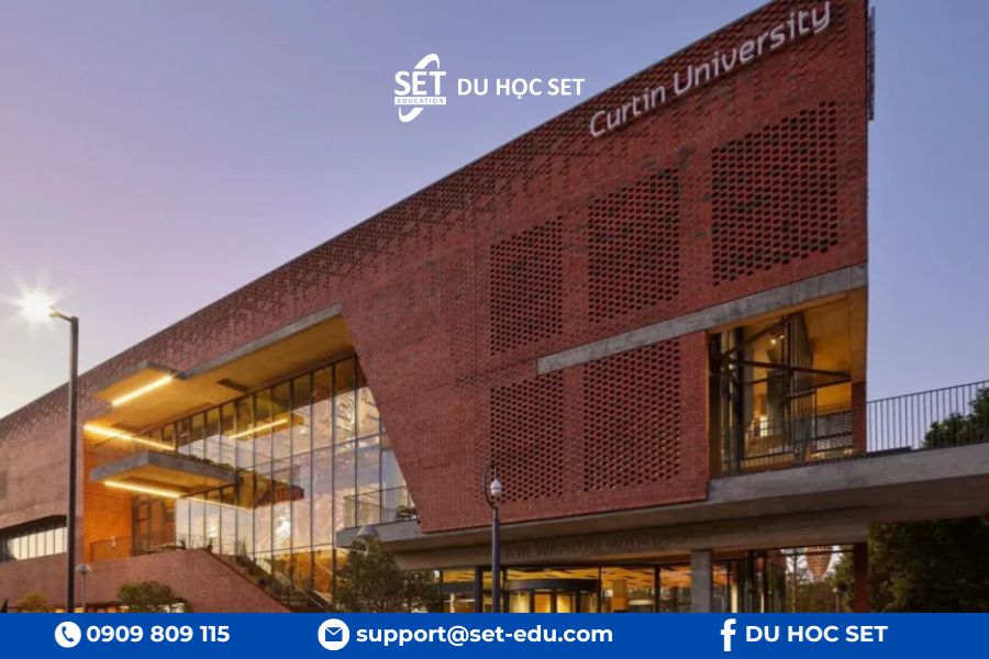 Học 1 năm Diploma để vào thẳng năm 2 đại học top đầu tại Úc