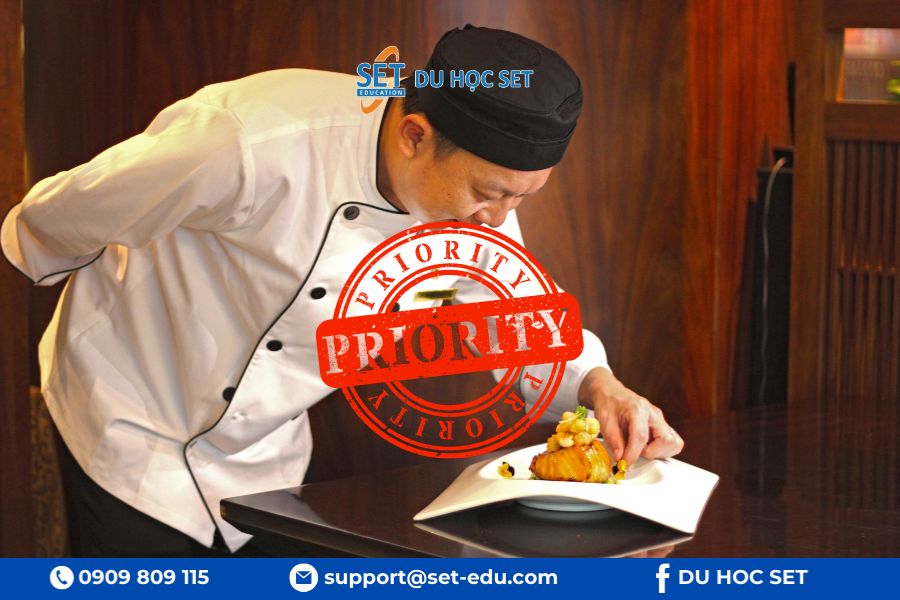 Ngành đầu bếp hấp dẫn nhờ nhu cầu cao và cơ hội định cư rộng mở