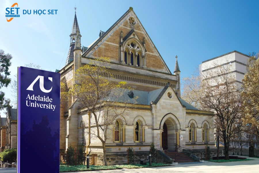 Đại học Adelaide tặng ưu đãi vé máy bay cho du học sinh đón Tết